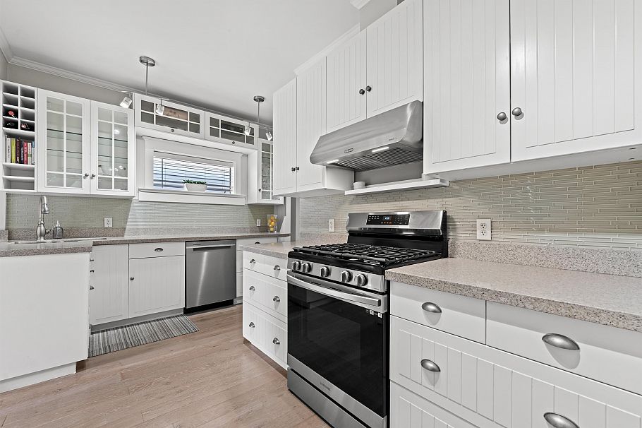846 E 23rd Avenue Vancouver, BC - 11