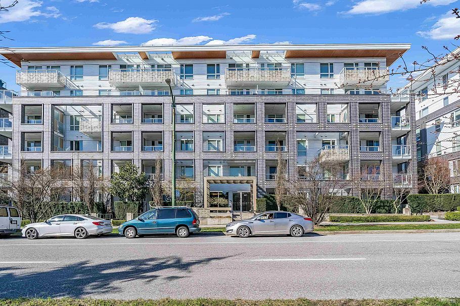 109 6677 Cambie Street Vancouver, BC - 24