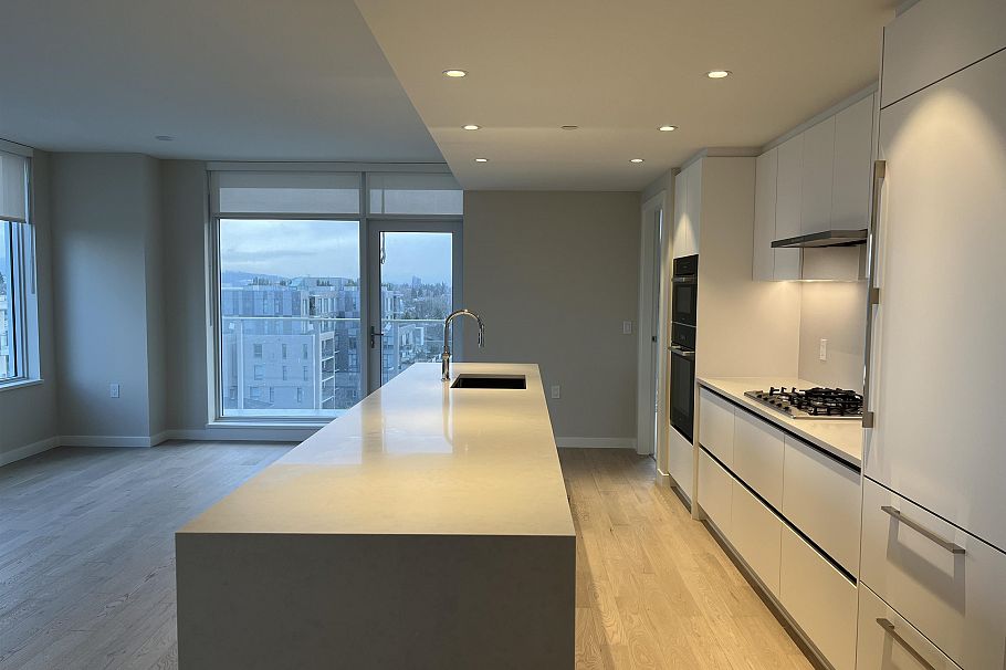 603 485 W 42nd Avenue Vancouver, BC - 2