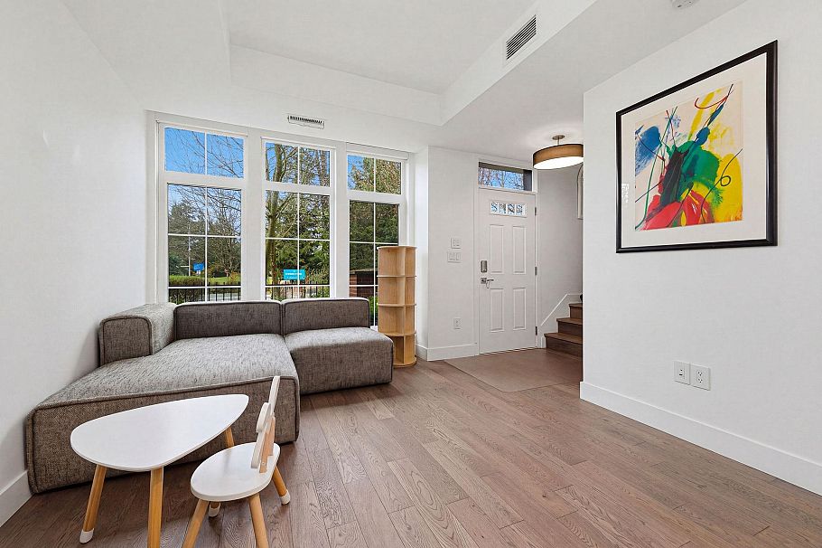 119 2070 Curling Road North Vancouver, BC - 6