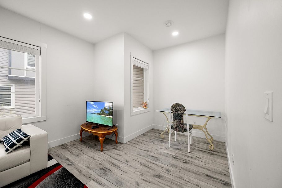 22 5867 129 Street Surrey, BC - 15