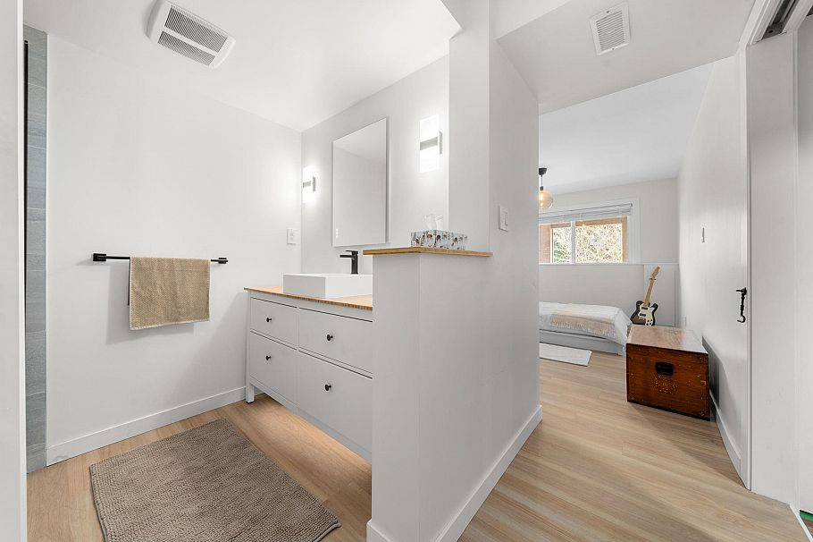 4515 Meadowbank Close North Vancouver, BC - 23