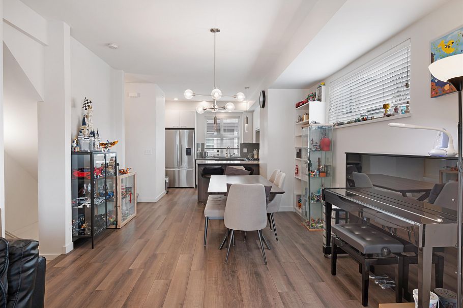 64 10311 River Drive Richmond, BC - 11