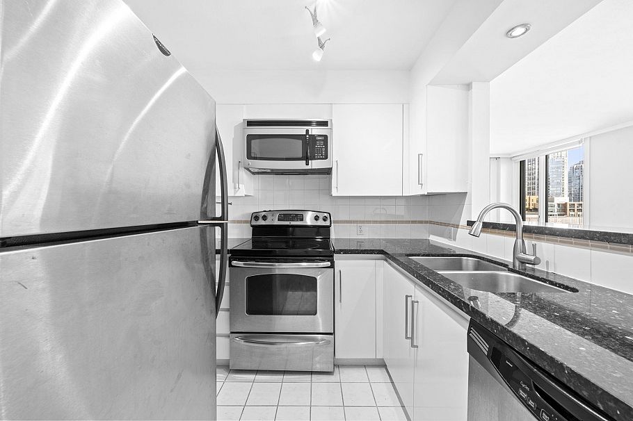 1203 888 Pacific Street Vancouver, BC - 17