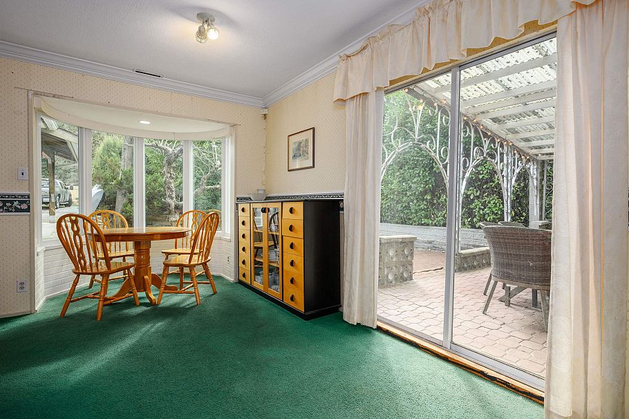 1355 Frederick Road North Vancouver, BC - 11