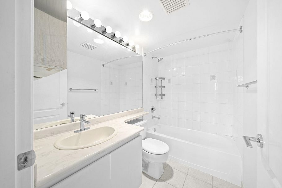 1203 888 Pacific Street Vancouver, BC - 18