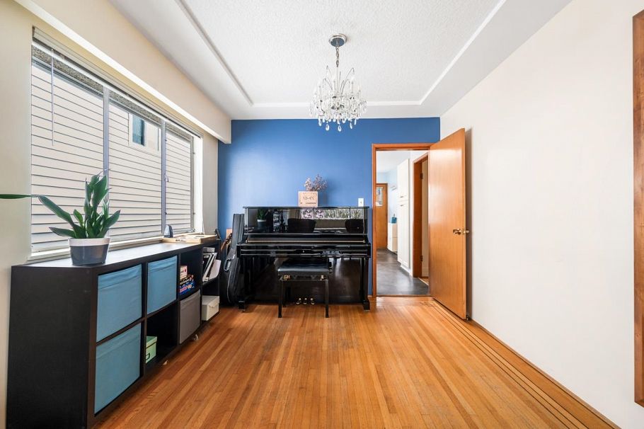 3050 E 21st Avenue Vancouver, BC - 17