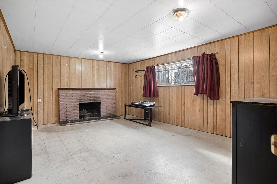 585 W 65th Avenue Vancouver, BC - 13