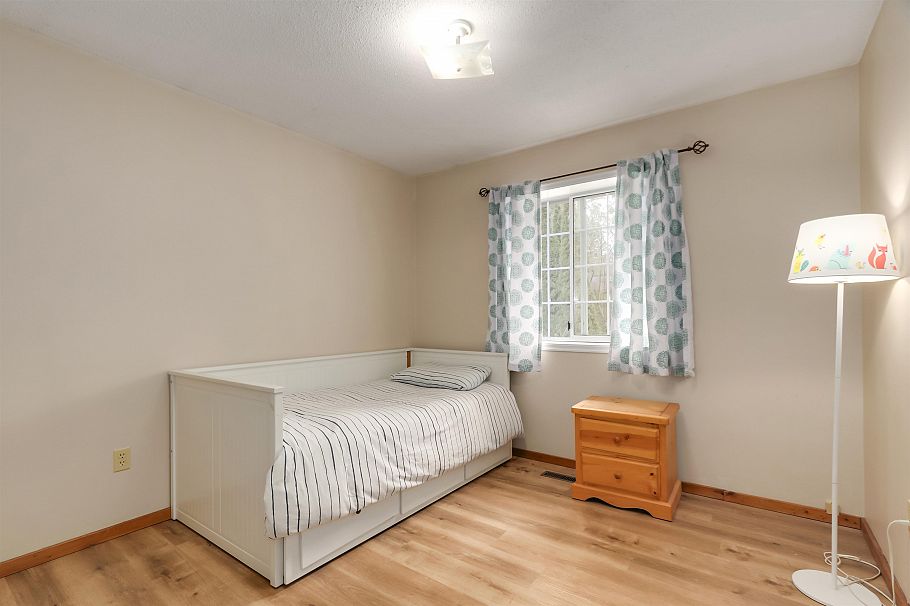 229 W 22nd Street North Vancouver, BC - 15