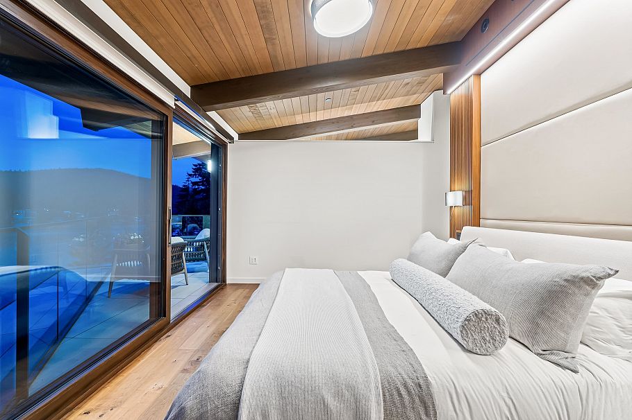 1840 Naomi Place North Vancouver, BC - 23