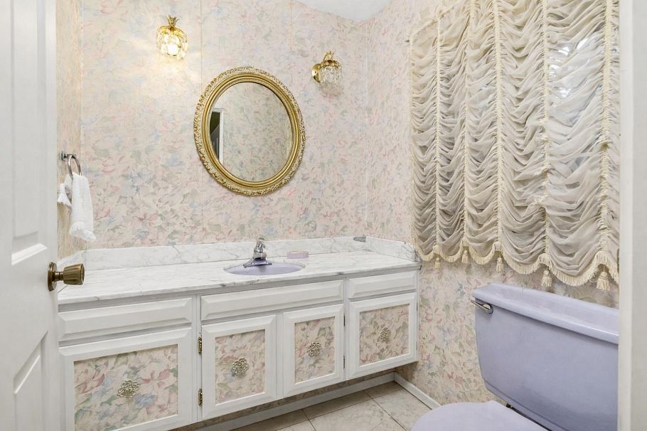 6076 Holland Street Vancouver, BC - 6