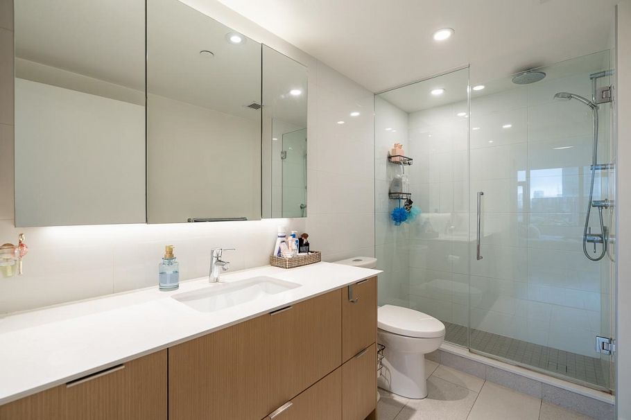 404 210 E 5th Avenue Vancouver, BC - 17