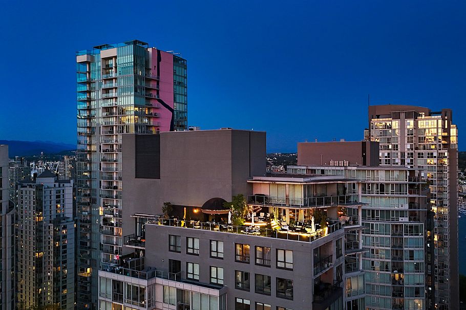 3701 1495 Richards Street Vancouver, BC - 36