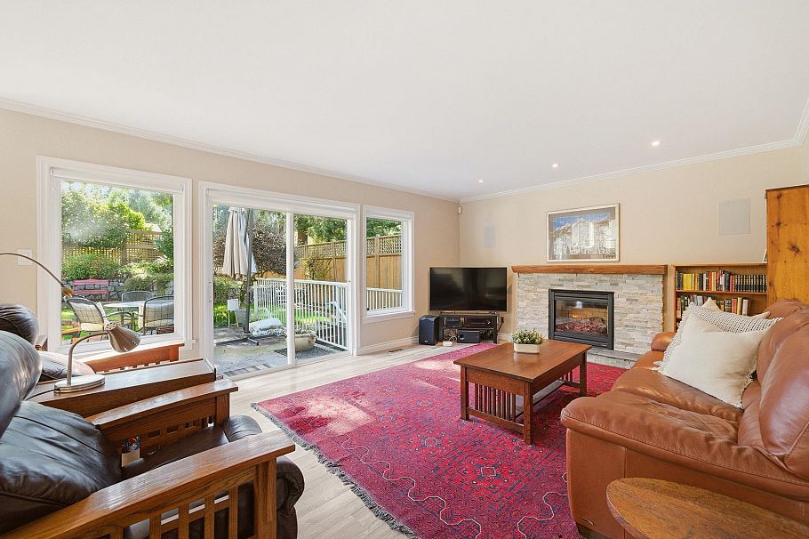 4575 Cliffmont Road North Vancouver, BC - 11