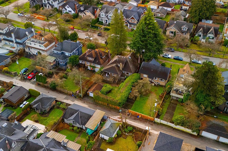 2865 W 30th Avenue Vancouver, BC - 33