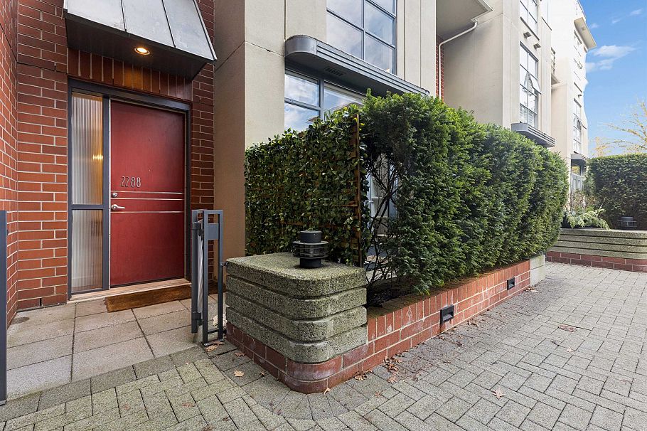 2288 Redbud Lane Vancouver, BC - 34