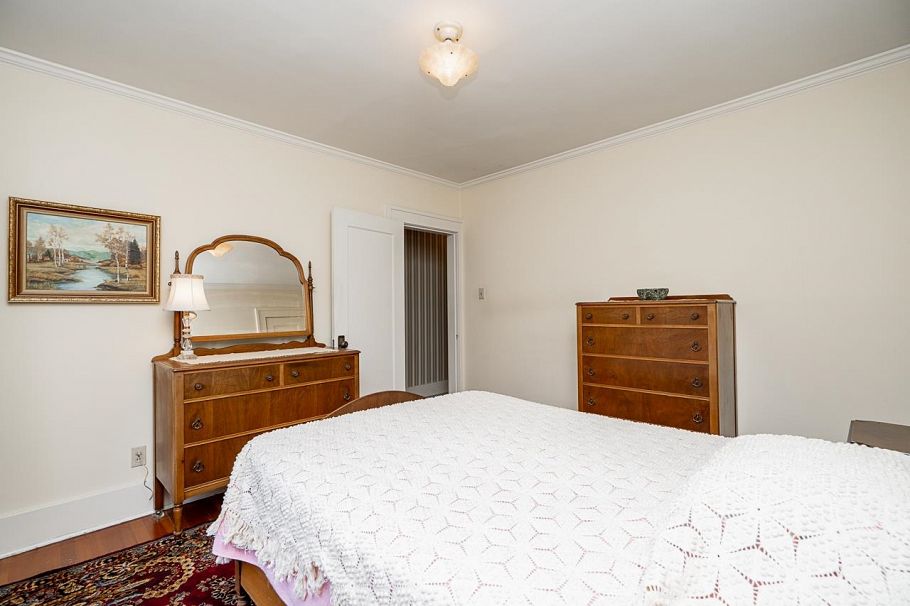 1969 W 43rd Avenue Vancouver, BC - 17