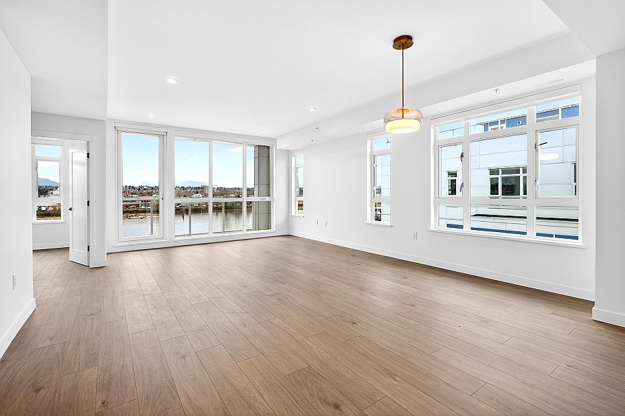 76 10333 River Drive Richmond, BC - 4