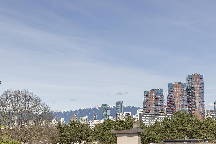 303 2125 W 2nd Avenue Vancouver, BC - 5