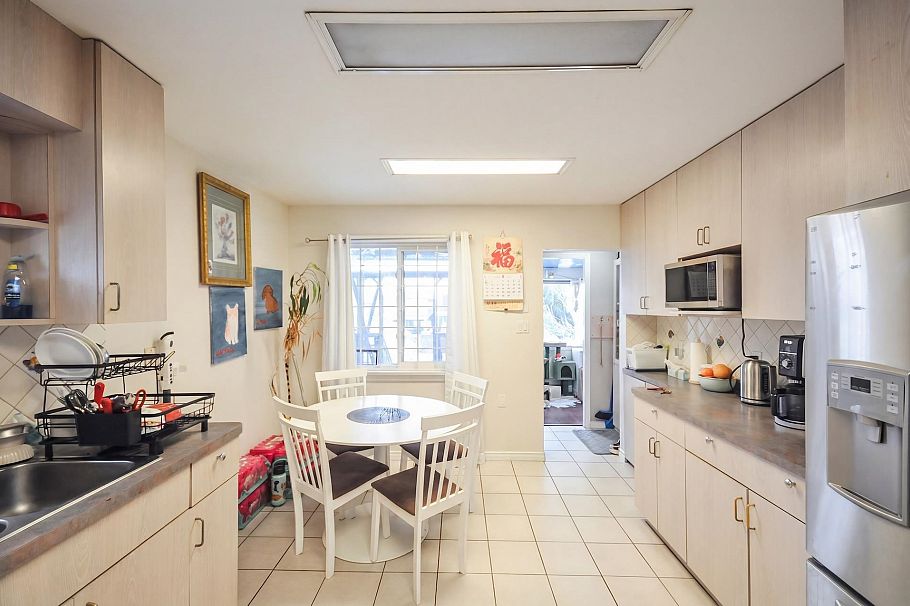 3156 Adanac Street Vancouver, BC - 35