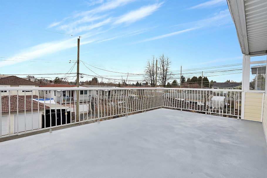 3240 Clive Avenue Vancouver, BC - 34