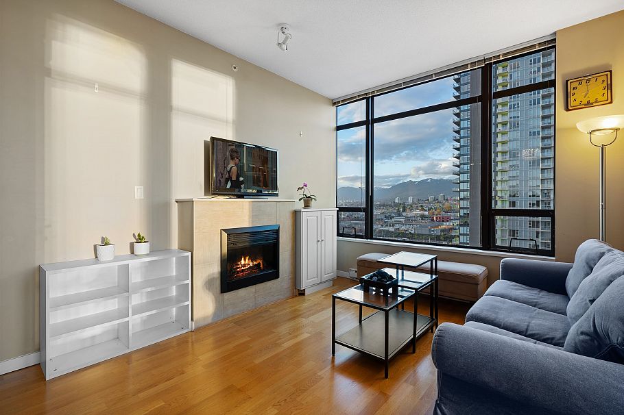 2102 4118 Dawson Street Burnaby, BC - 4