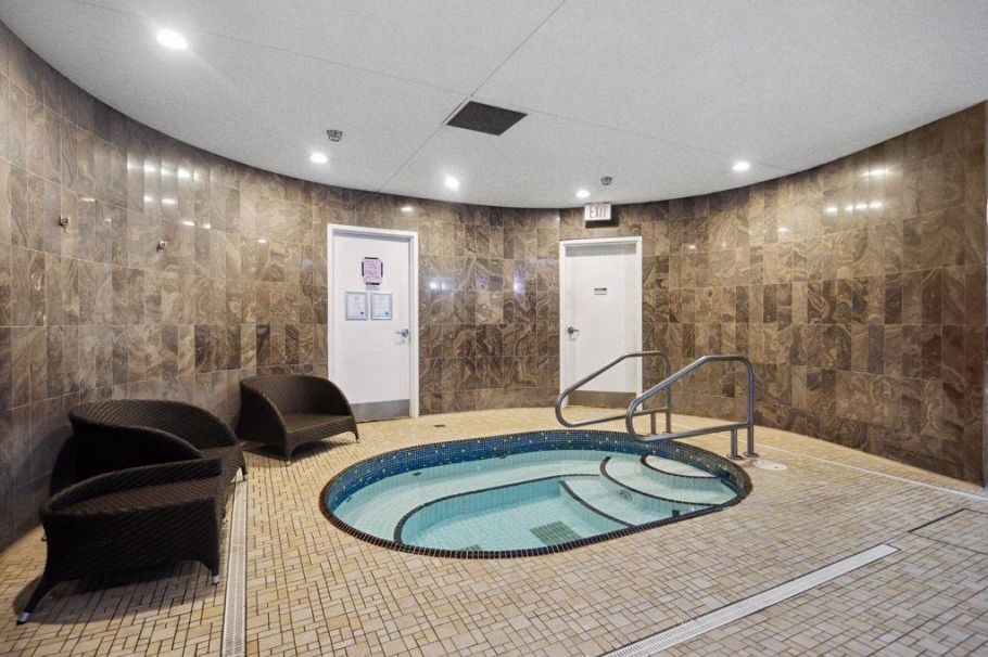 603 181 Athletes Way Vancouver, BC - 34