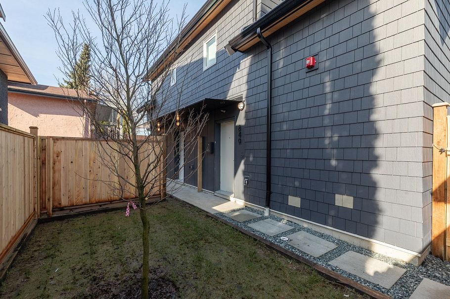 849 E 19th Avenue Vancouver, BC - 15