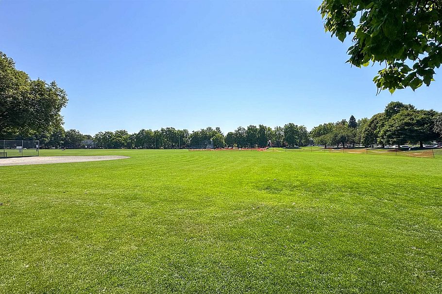 204 2628 Yew Street Vancouver, BC - 22