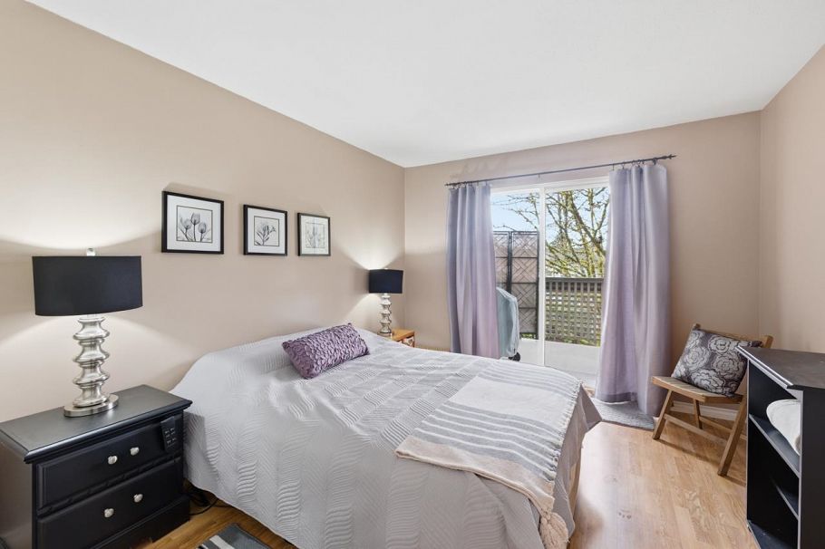 906 Roche Point Drive North Vancouver, BC - 25