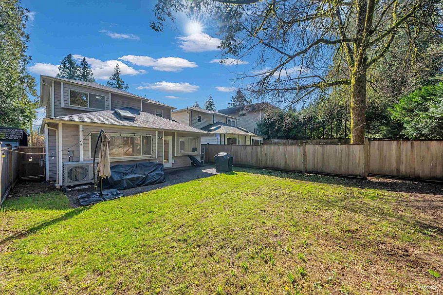 3265 Chaucer Avenue North Vancouver, BC - 22