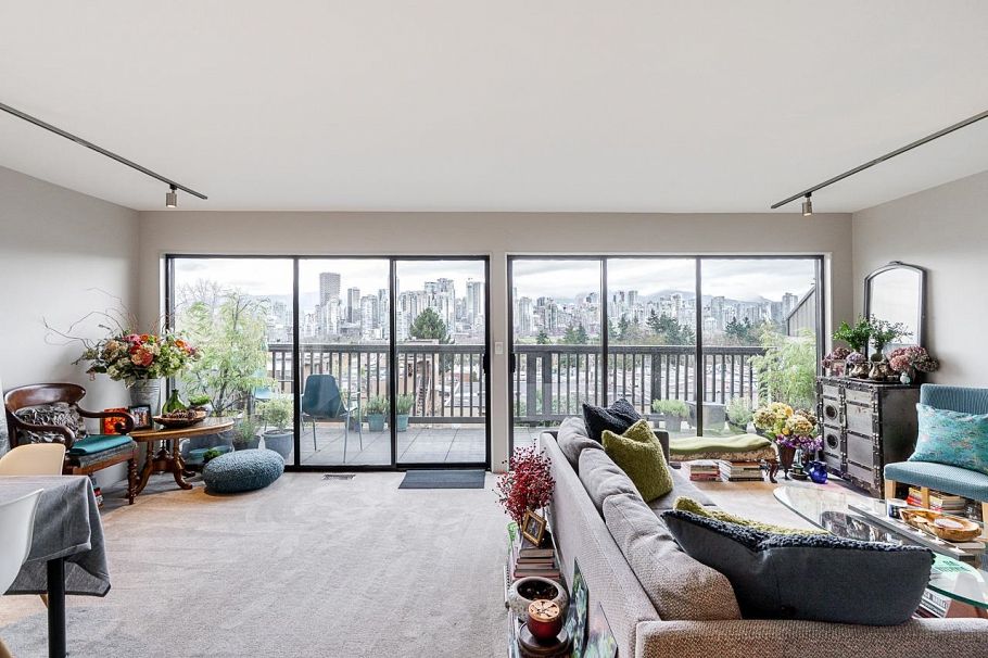 967 W 8th Avenue Vancouver, BC - 3