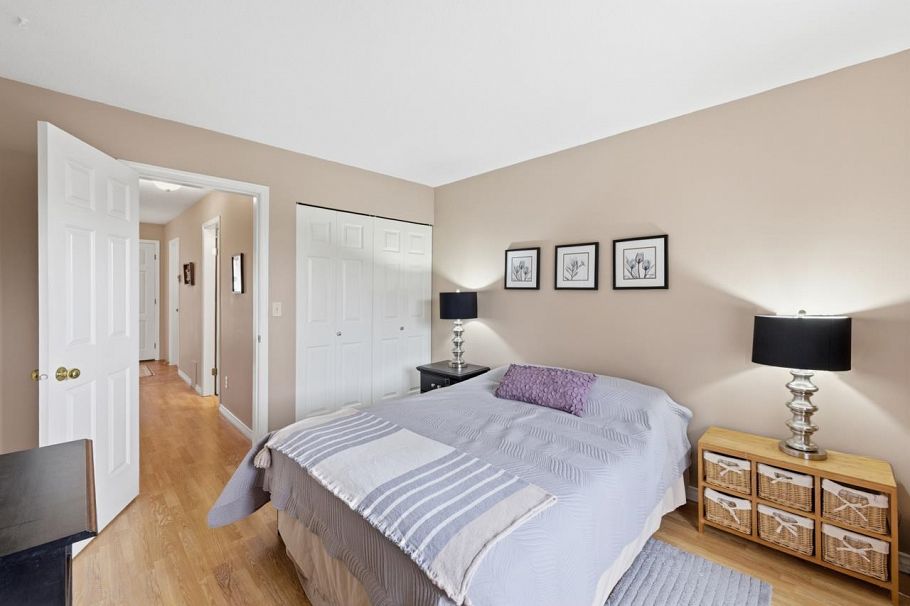 906 Roche Point Drive North Vancouver, BC - 26