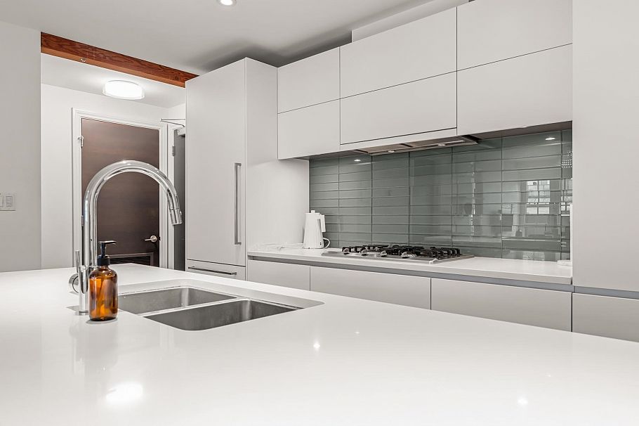 205 2035 W 4th Avenue Vancouver, BC - 5