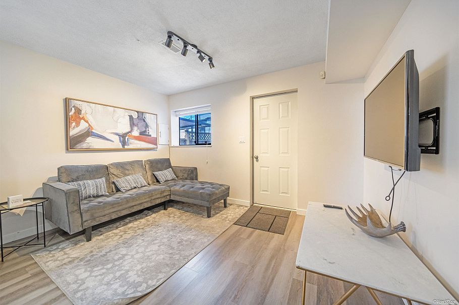 2131 Fraserview Drive Vancouver, BC - 20