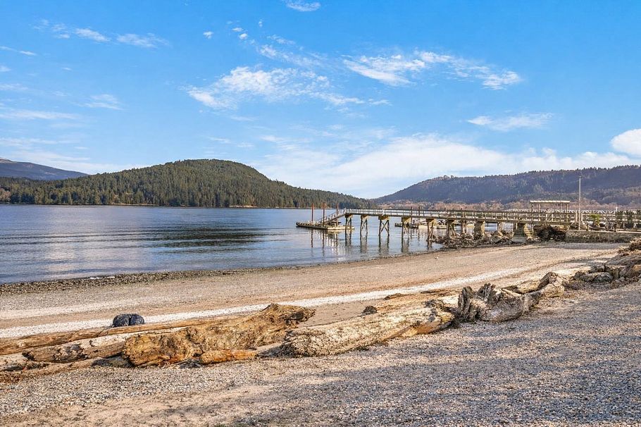 450 Beachview Drive North Vancouver, BC - 13