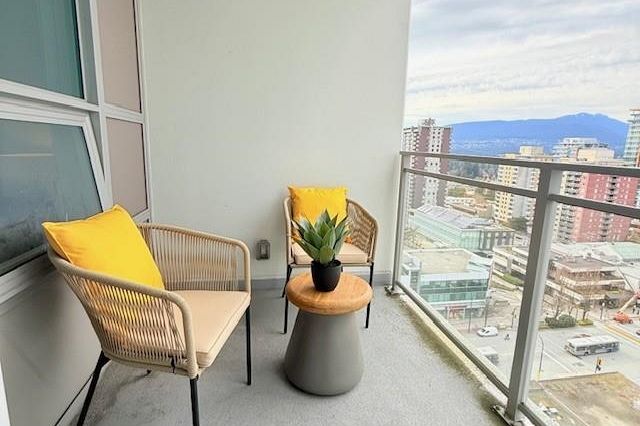 1401 112 E 13th Street North Vancouver, BC - 11