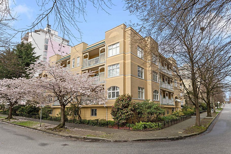 203 1125 Gilford Street Vancouver, BC - 1