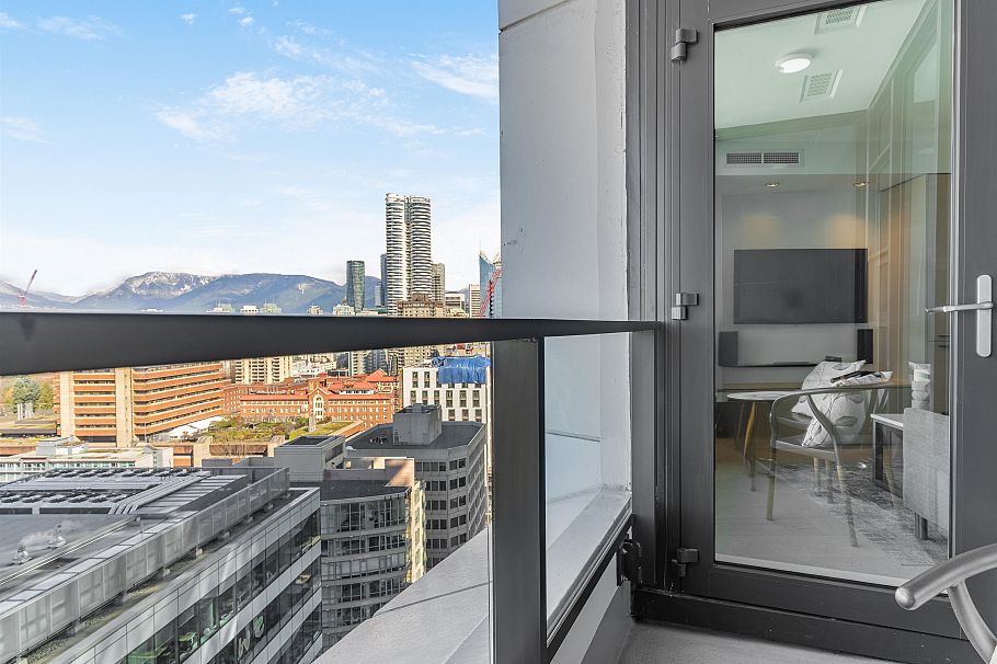 2702 1289 Hornby Street Vancouver, BC - 6