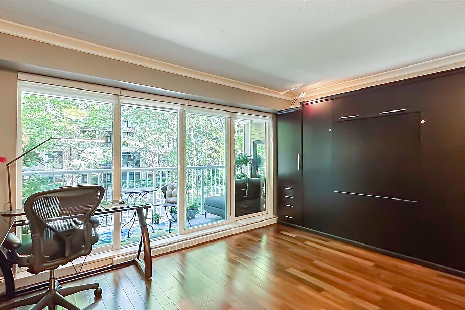 204 2628 Yew Street Vancouver, BC - 5