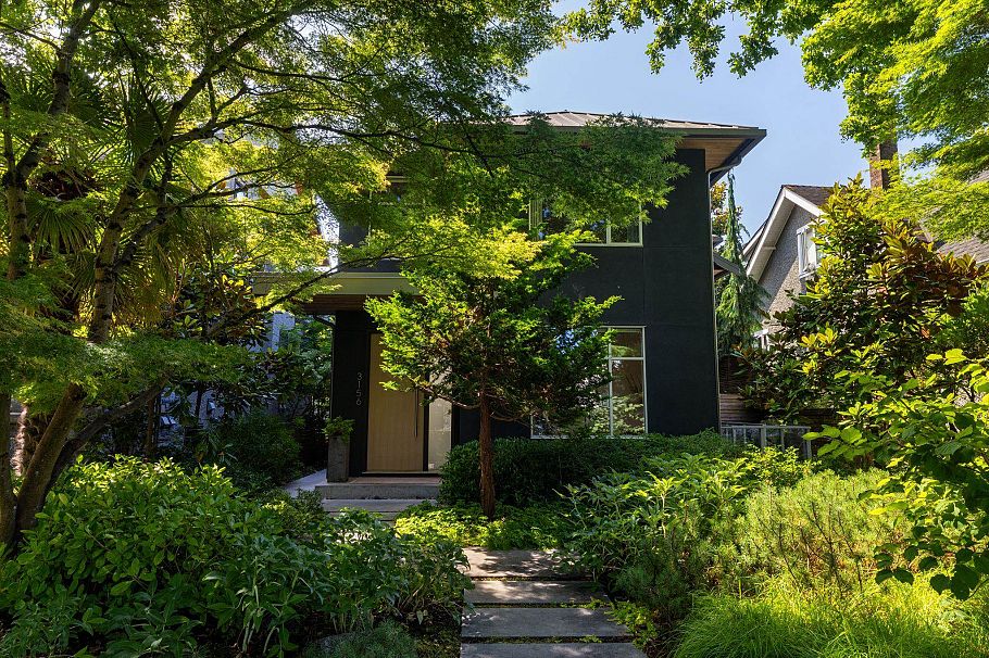 3156 W 13th Avenue Vancouver, BC - 30