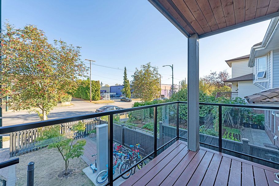 5069 Earles Street Vancouver, BC - 13