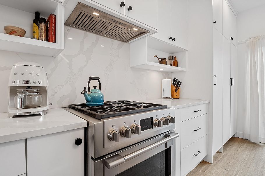 225 E 57th Avenue Vancouver, BC - 12