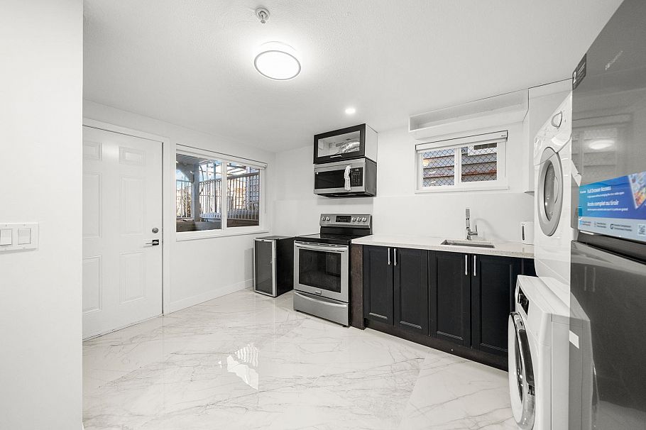 4769 Rupert Street Vancouver, BC - 30