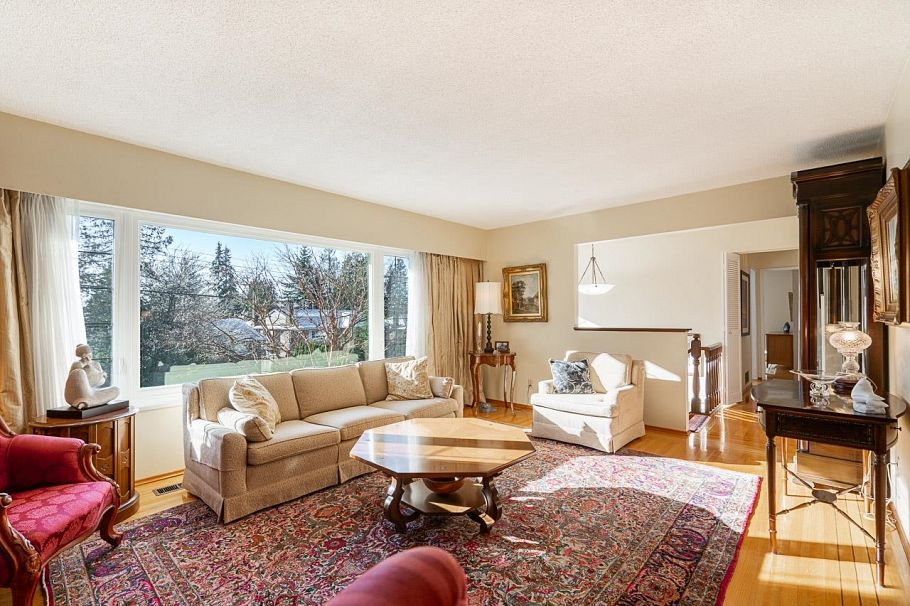 4651 Valley Road North Vancouver, BC - 9