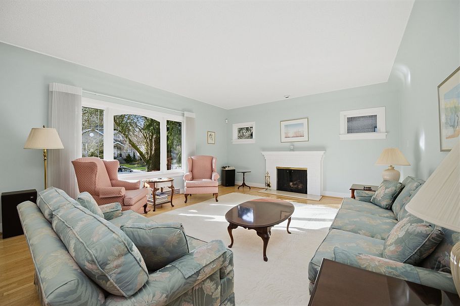 2865 W 30th Avenue Vancouver, BC - 11