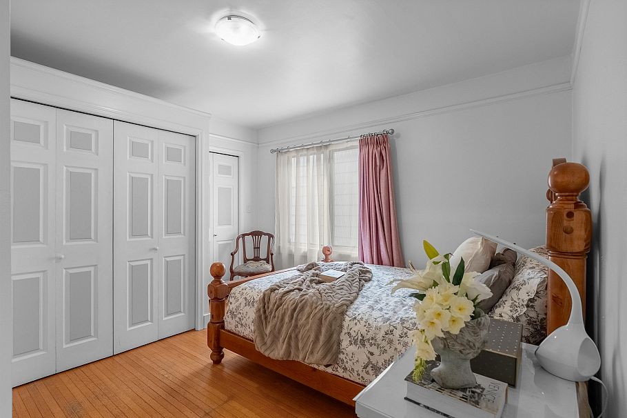 4405 W 9th Avenue Vancouver, BC - 5