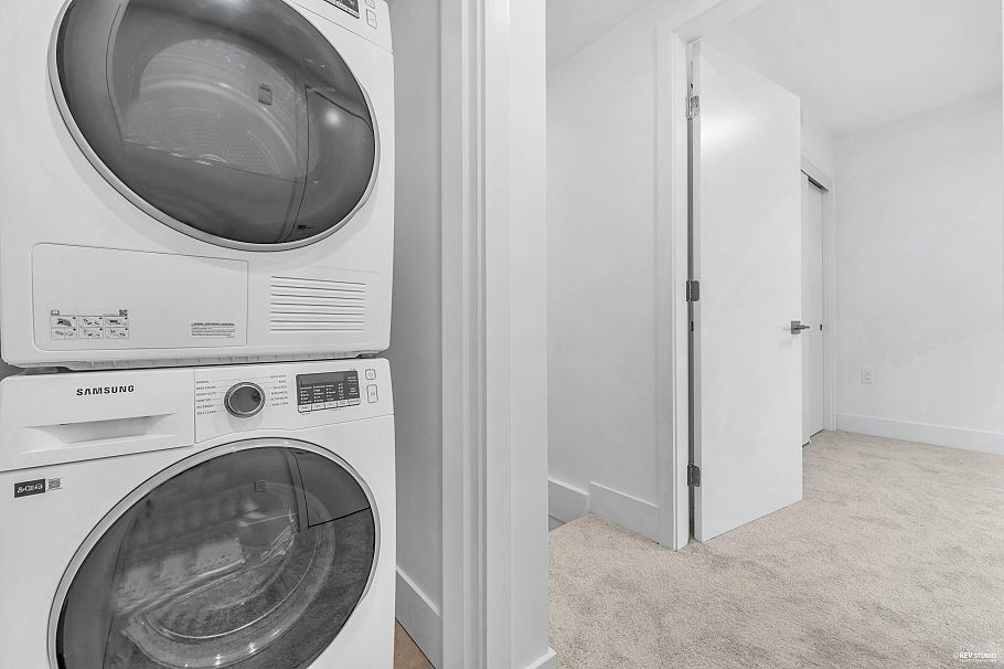 108 2073 E 1 Avenue Vancouver, BC - 25