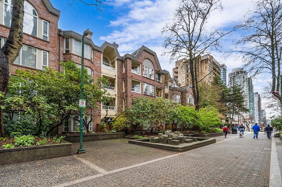 407 1230 Haro Street Vancouver, BC - 35