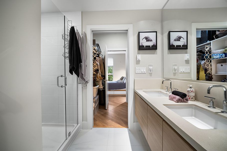 418 3606 Aldercrest Drive North Vancouver, BC - 26